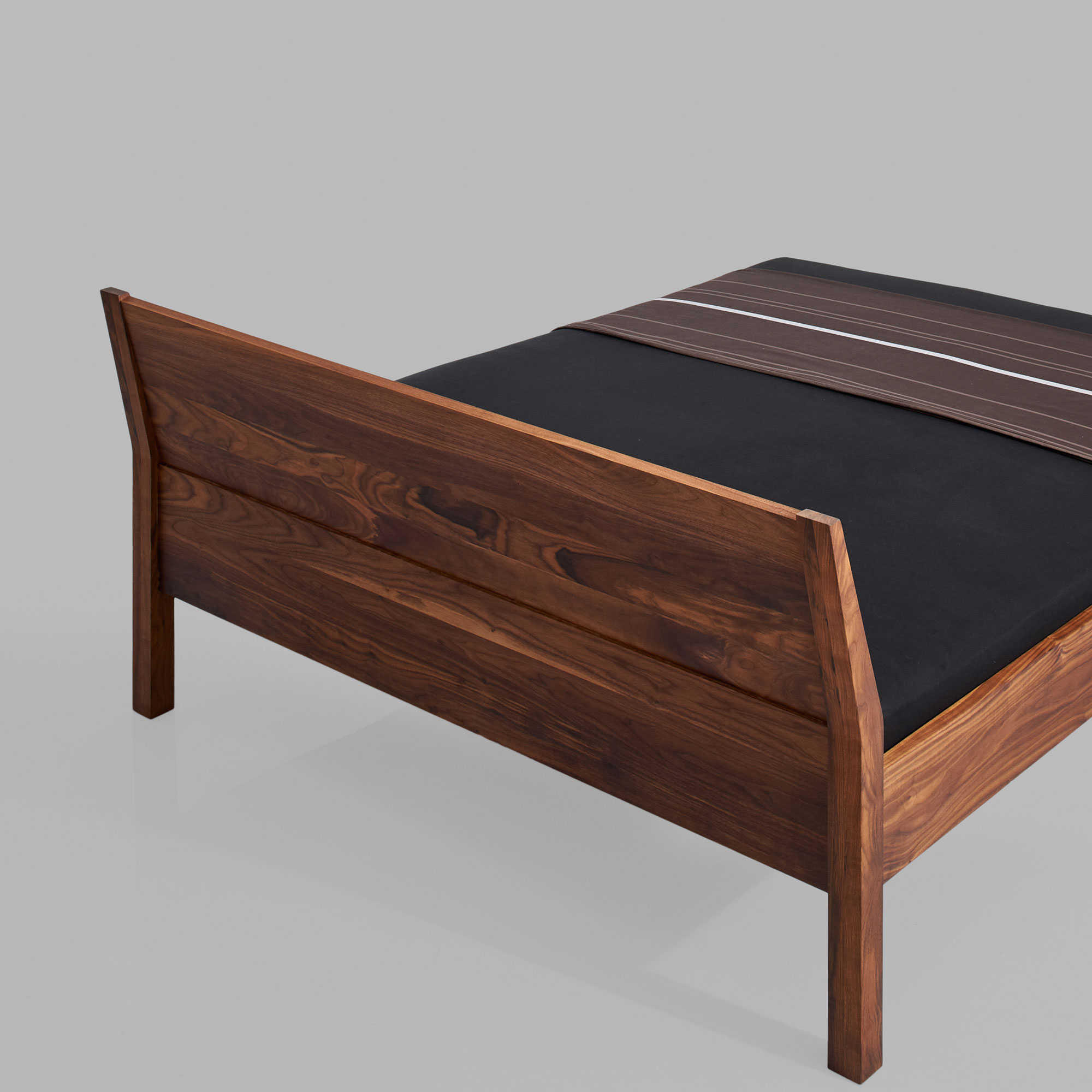Wooden Bed VILLA Lv2845cut custom made in solid wood by vitamin design