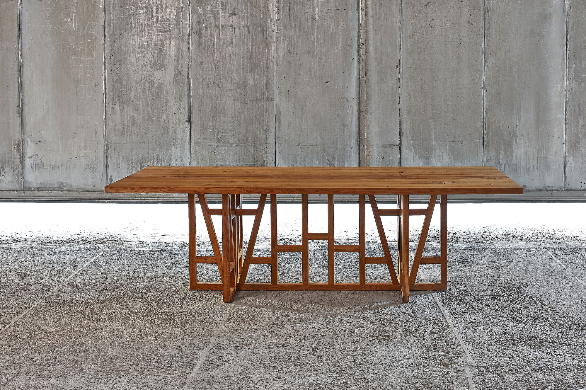 Designer Solid Wood Table FACHWERK 0537a custom made in solid wood by vitamin design