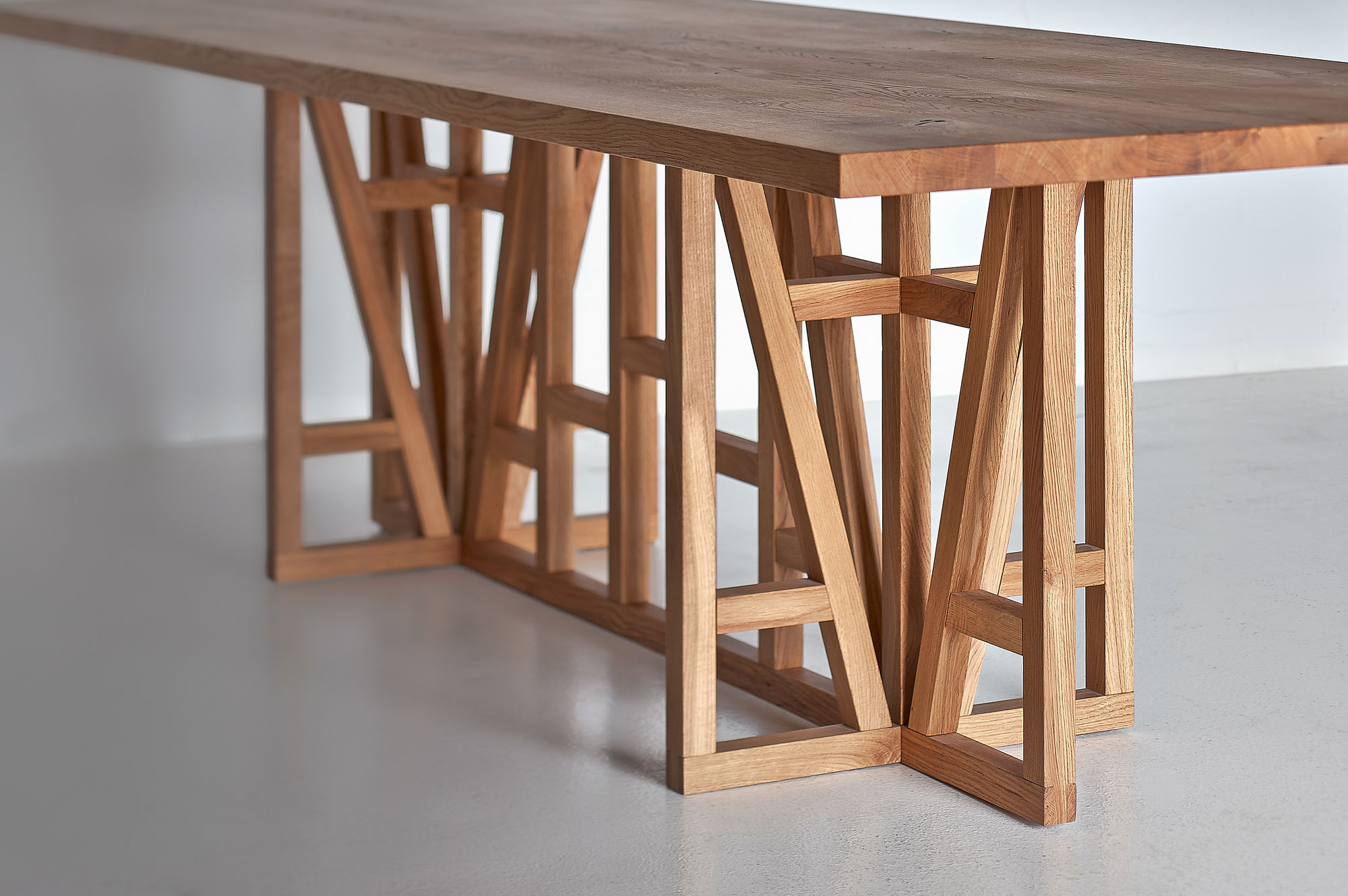 Designer Solid Wood Table FACHWERK 0043aW custom made in solid wood by vitamin design