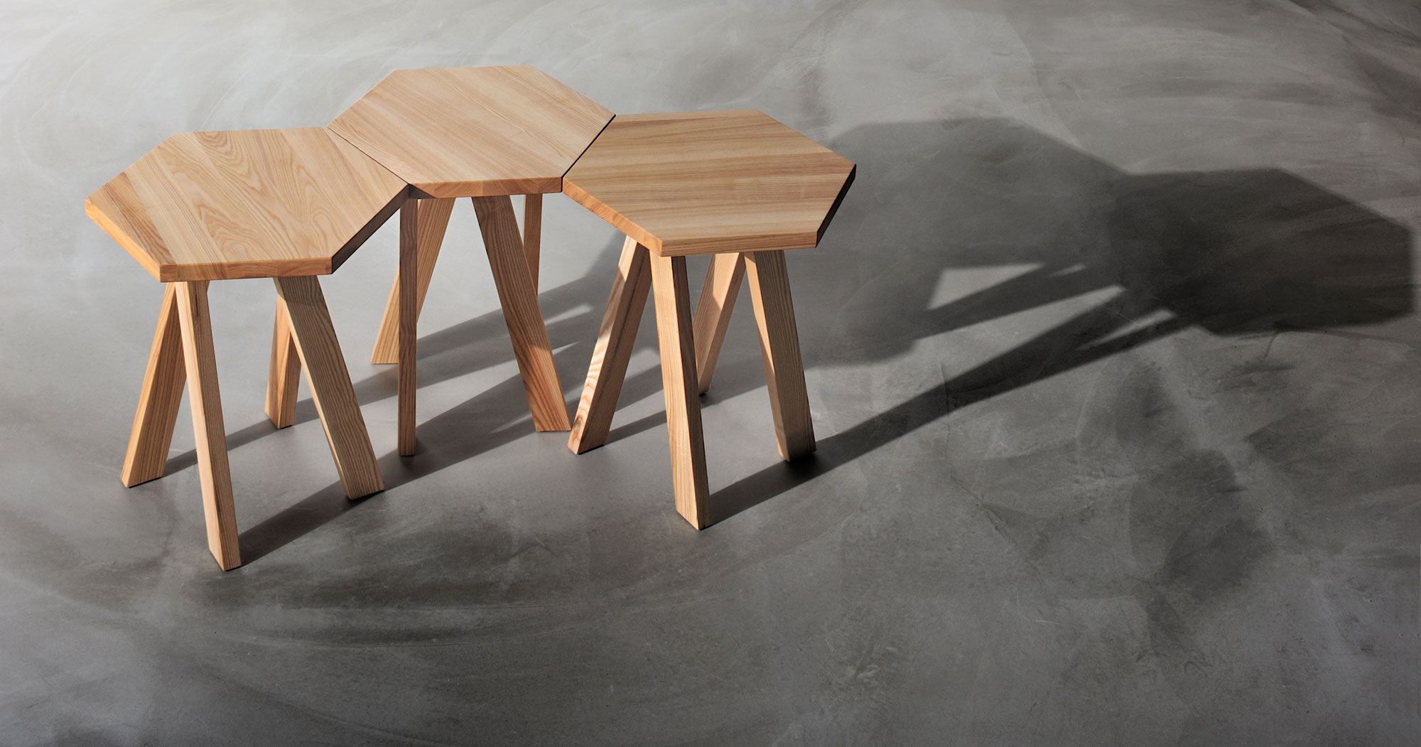 Designer Coffee Table ZIRKEL S 1 custom made in solid wood by vitamin design