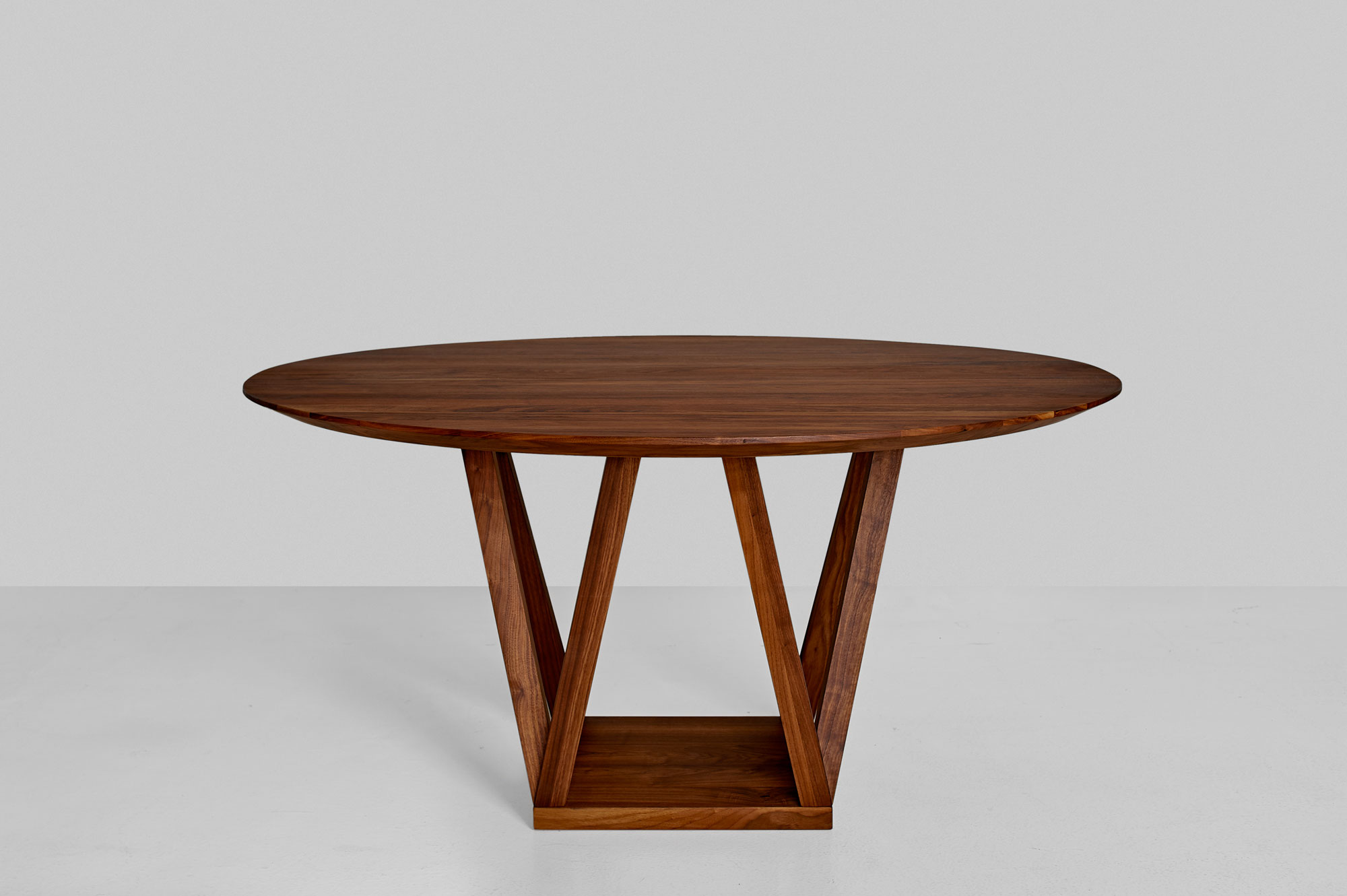Round Designer Table CREO 0988 custom made in solid wood by vitamin design
